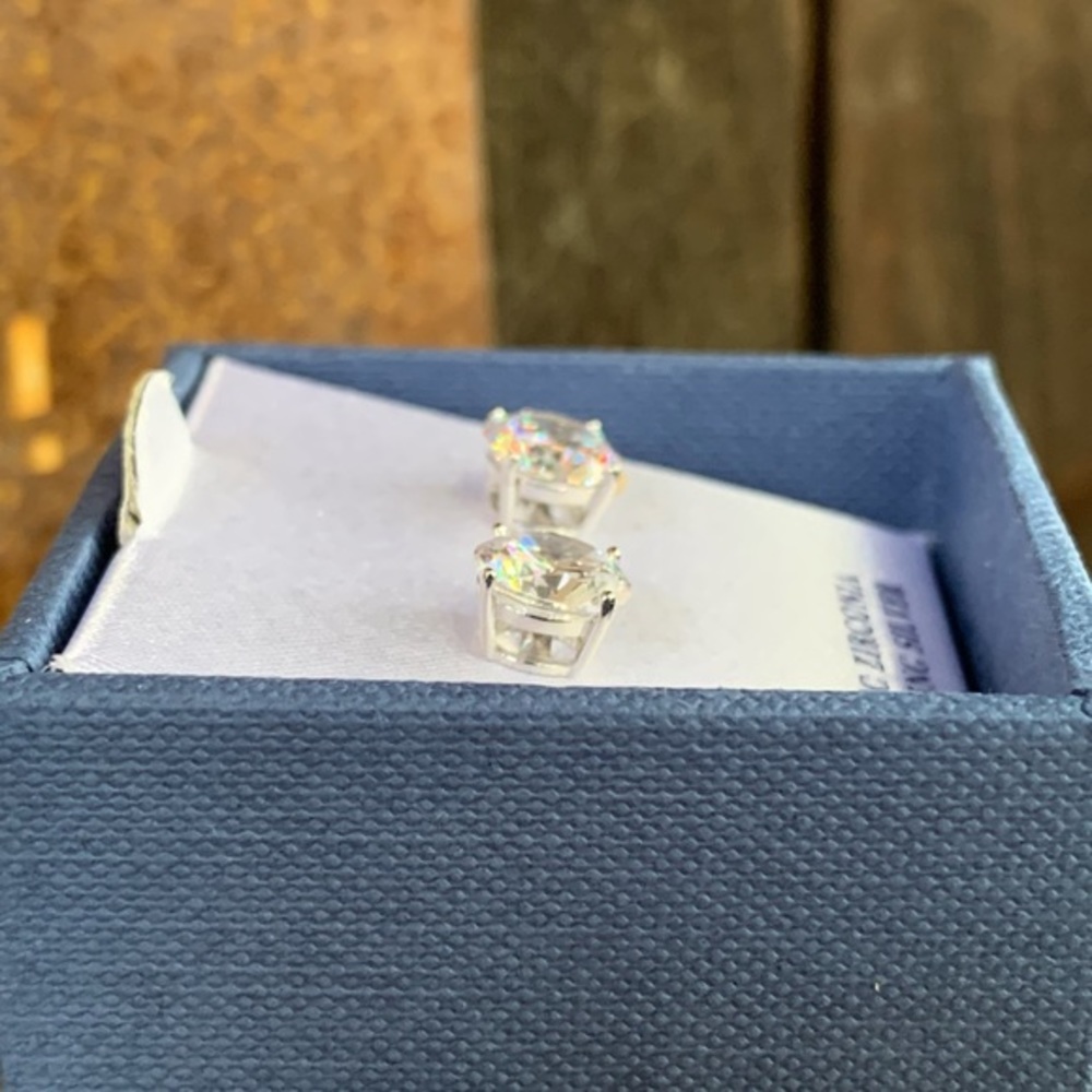 STERLING SILVER CUBIC ZIRCONIA STUDS - Picture 7 of 8